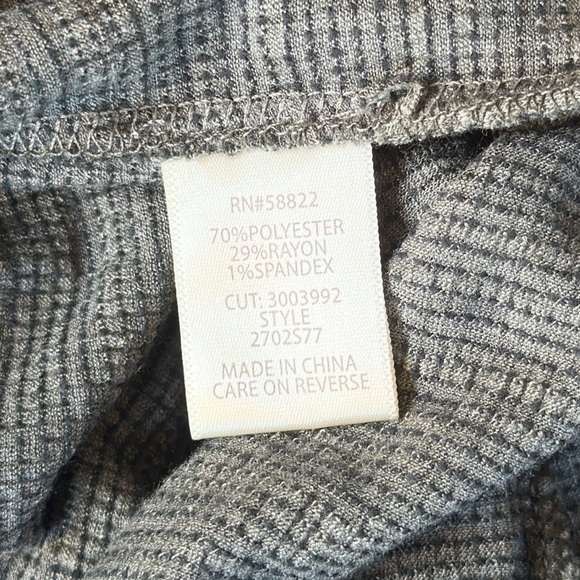 Gray Ruffled Sleeve Top - Picture 6 of 7